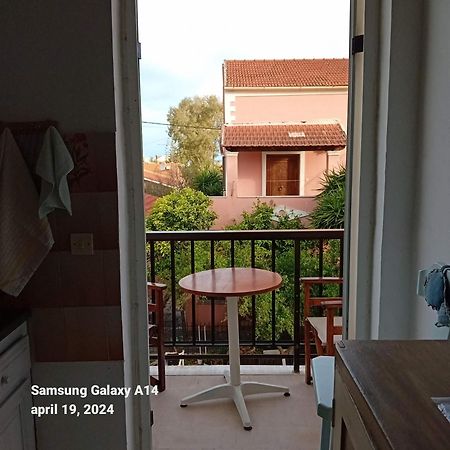 Acharavi Apartment Acharavi  Ngoại thất bức ảnh