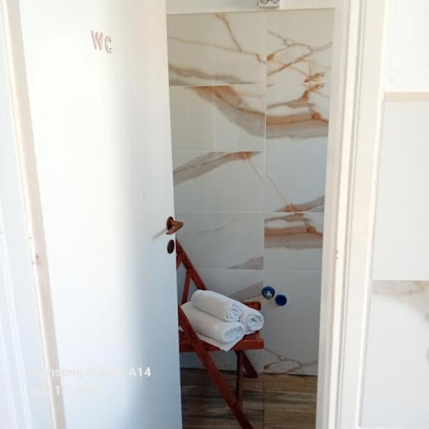 Acharavi Apartment Acharavi  Ngoại thất bức ảnh
